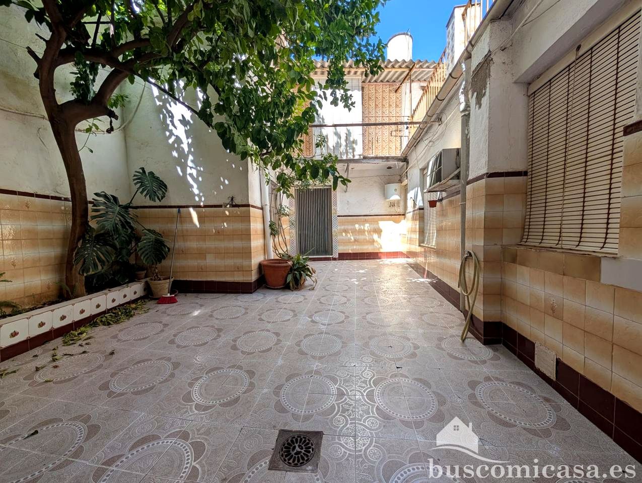 Exterior view of House or chalet for sale in Linares  with Terrace and Furnished