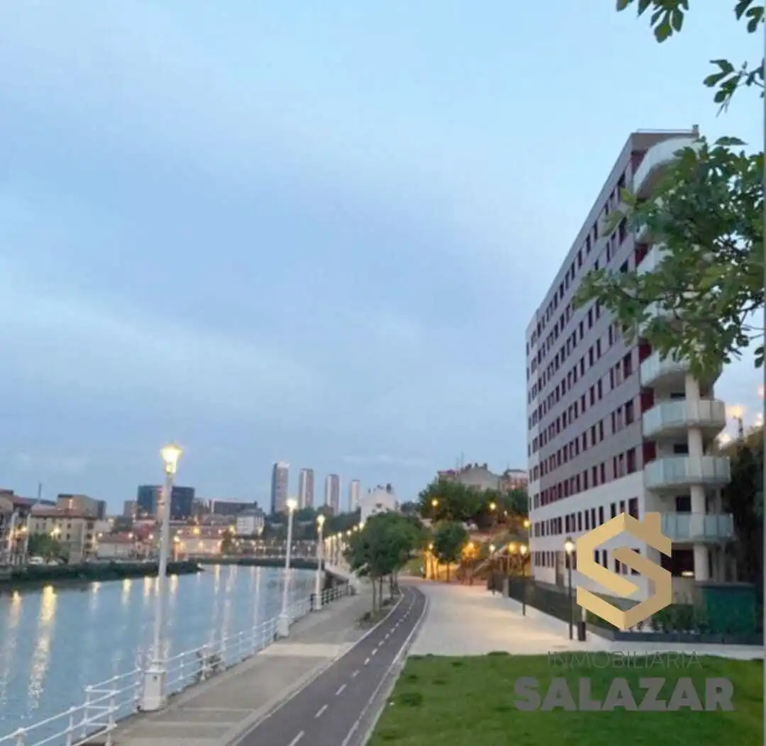 Exterior view of Flat for rent in Bilbao   with Heating, Parquet flooring and Storage room