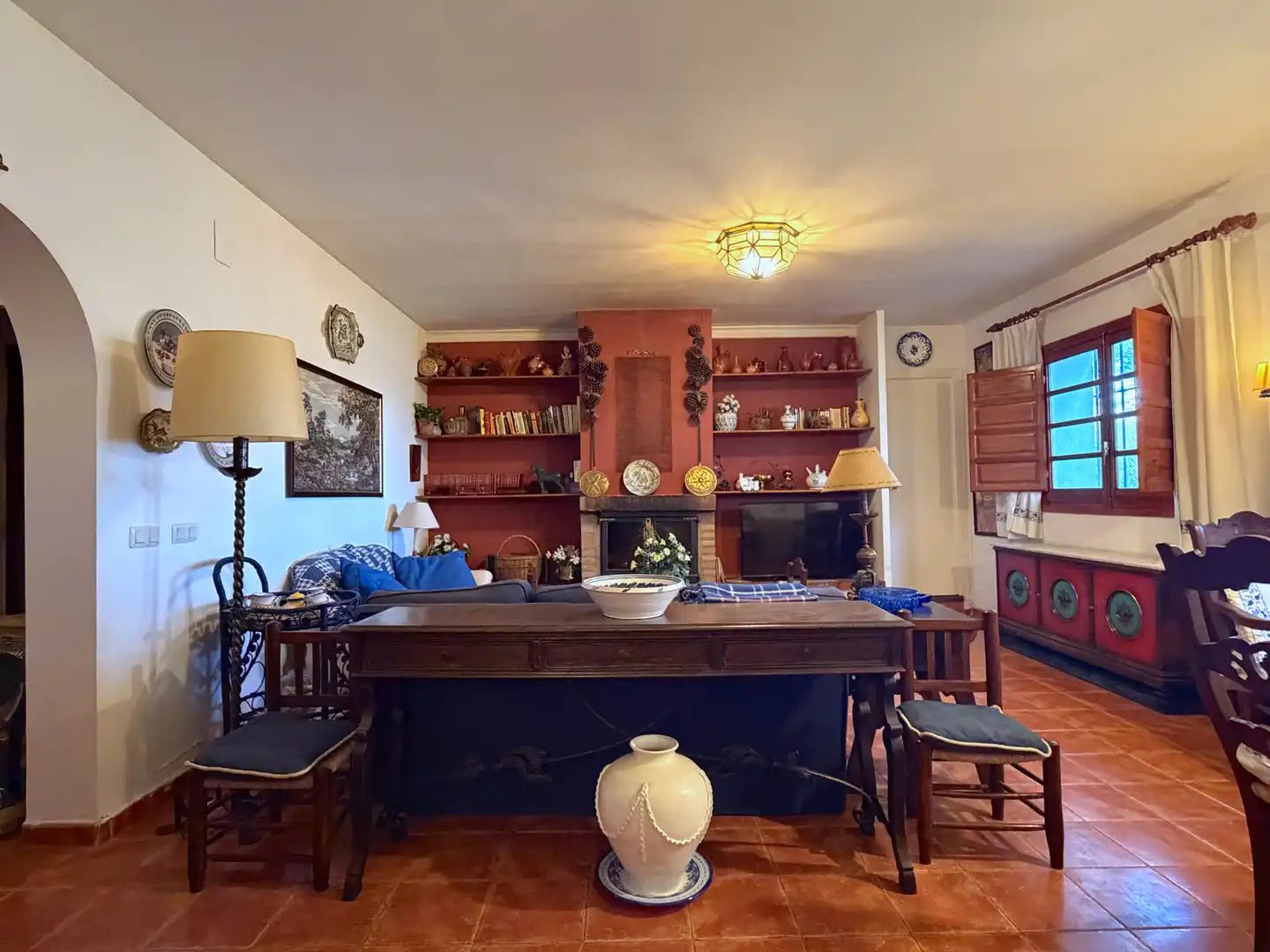 Sala d'estar de Casa o xalet en venda en La Estrella amb Calefacció, Jardí privat i Traster