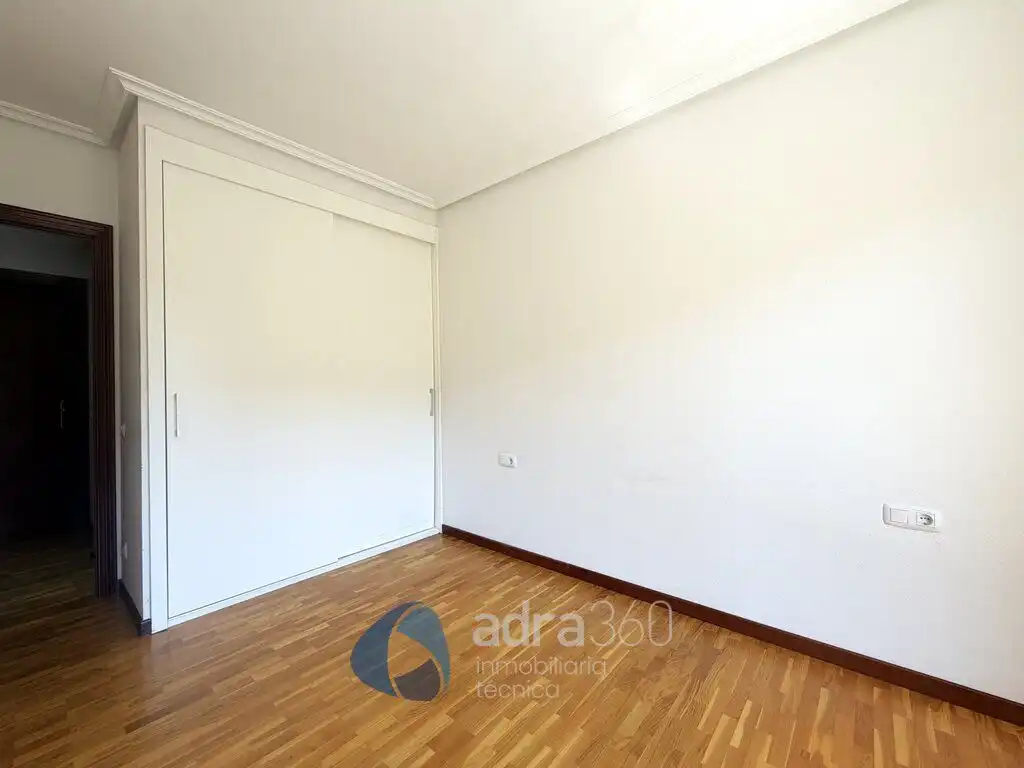 Schlafzimmer von Wohnung zur Miete in  Logroño mit Heizung