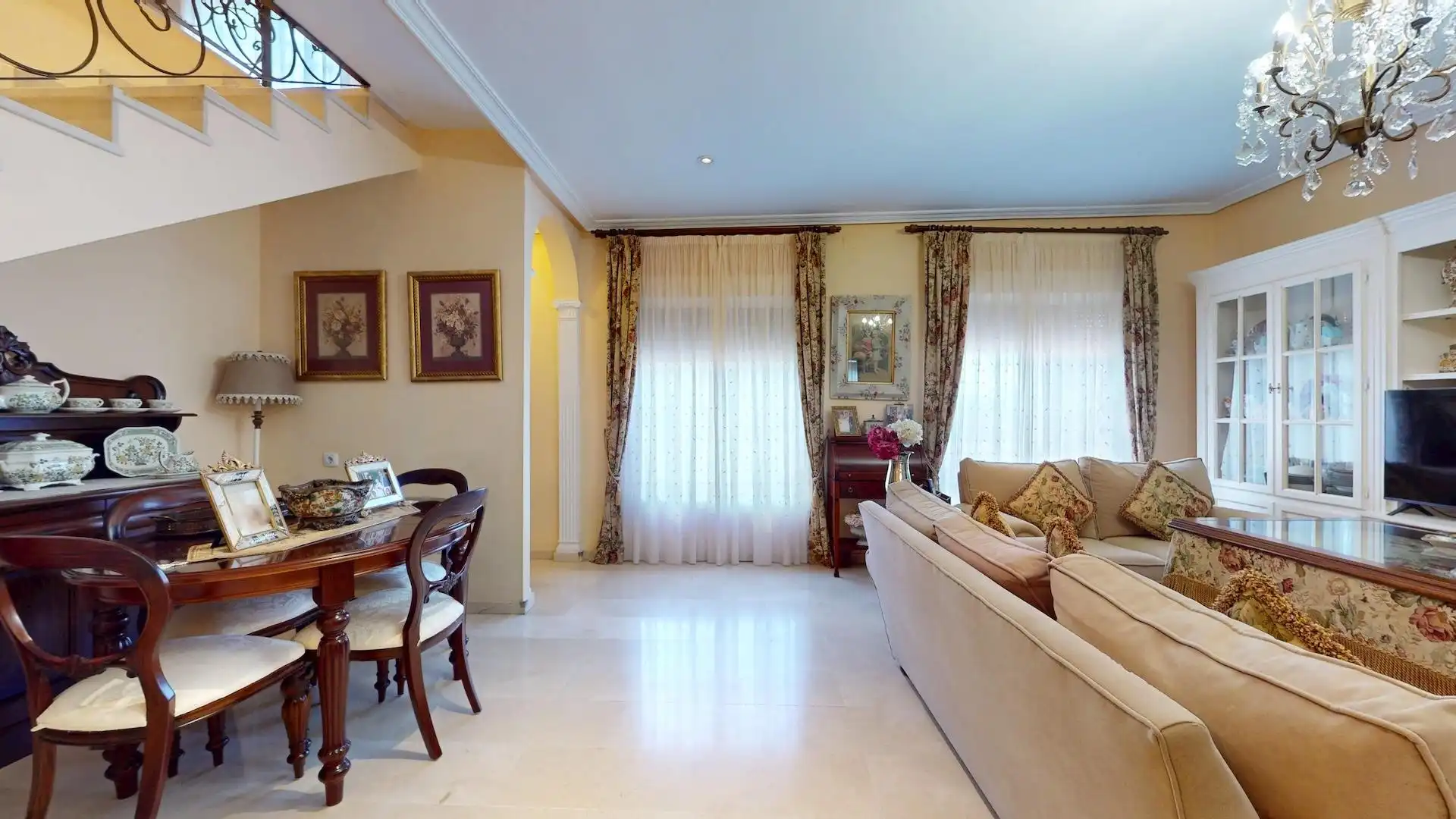 Living room of Houses for sale in Córdoba  with Air Conditioner, Private garden and Terrace