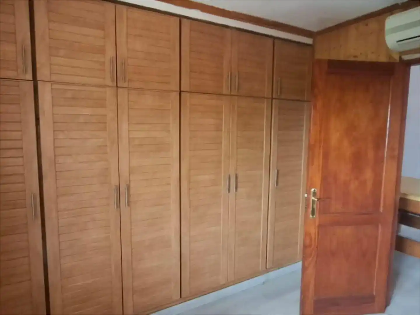 Habitación de Piso en venta en El Rosario con Aire acondicionado, Jardín privado y Balcón