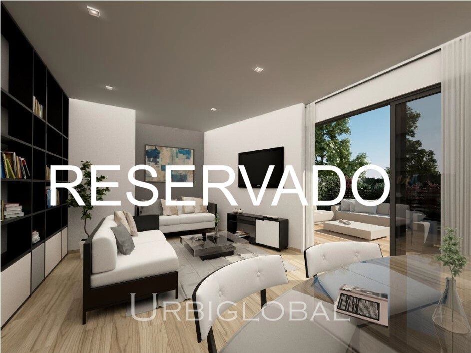 Sala de estar de Planta baja en venta en Cornellà de Llobregat con Aire acondicionado, Calefacción y Jardín privado