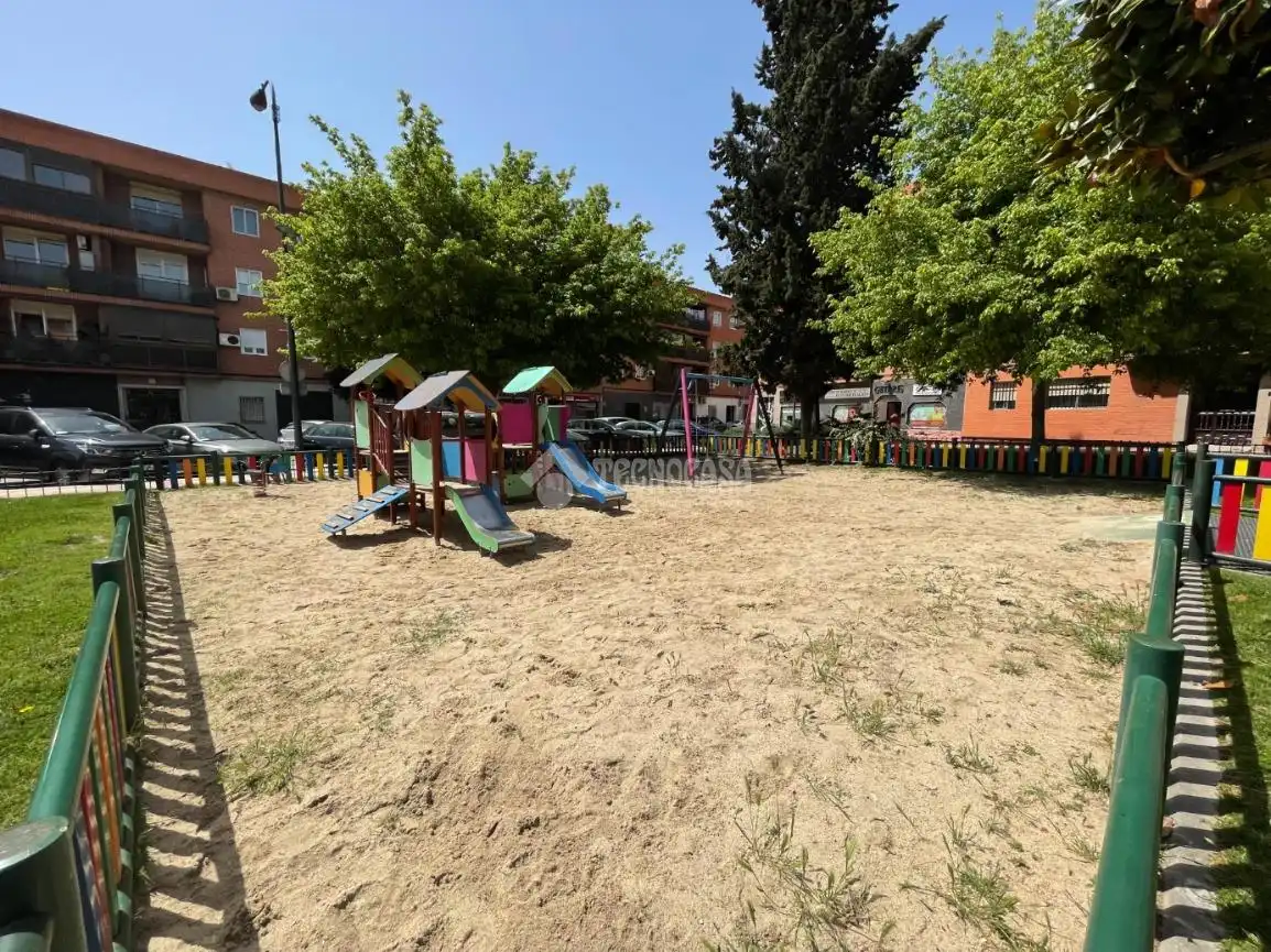 Parking of Flat for sale in Getafe  with Air Conditioner, Heating and Furnished
