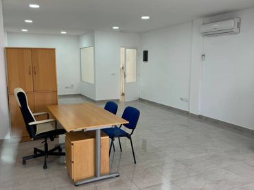 Local comercial en venda a Calle Estanque de la Cruz 65