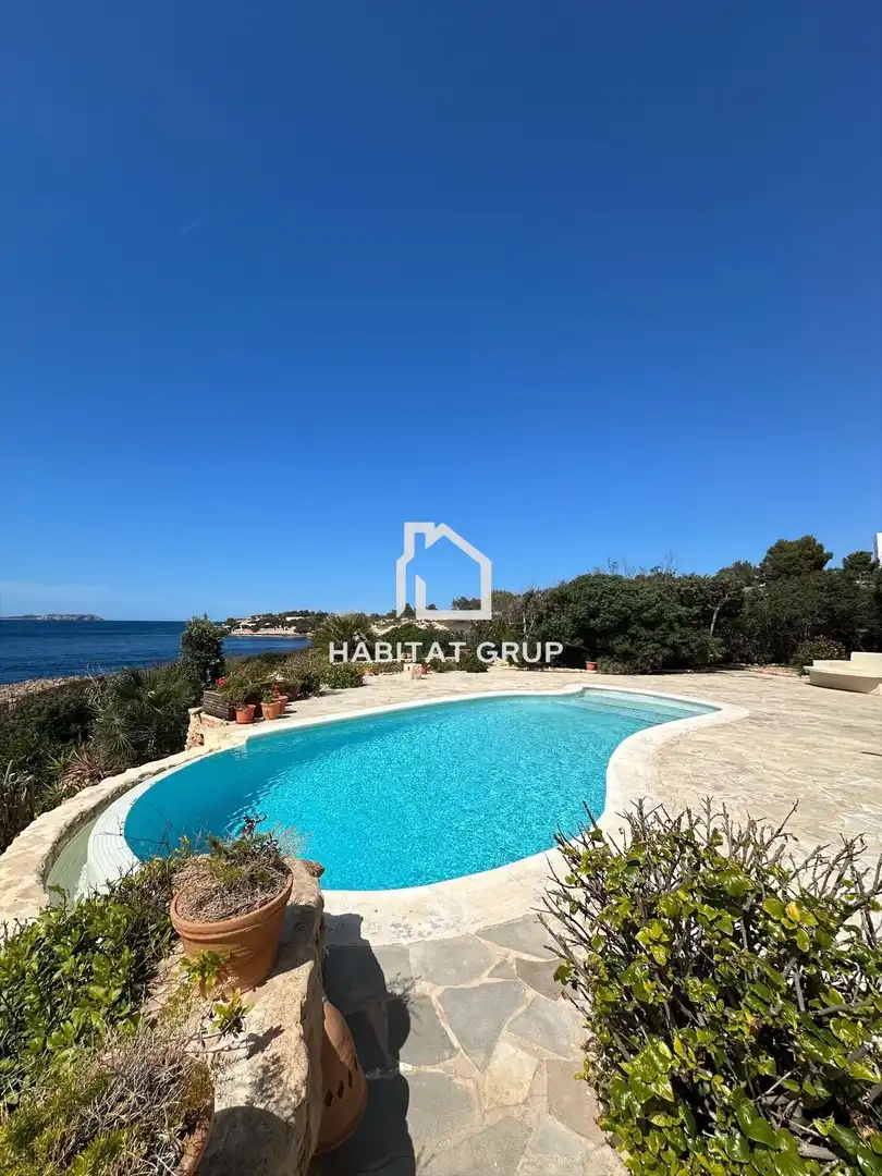 Außenansicht von Dachboden zur Miete in Sant Antoni de Portmany mit Klimaanlage, Heizung und Terrasse