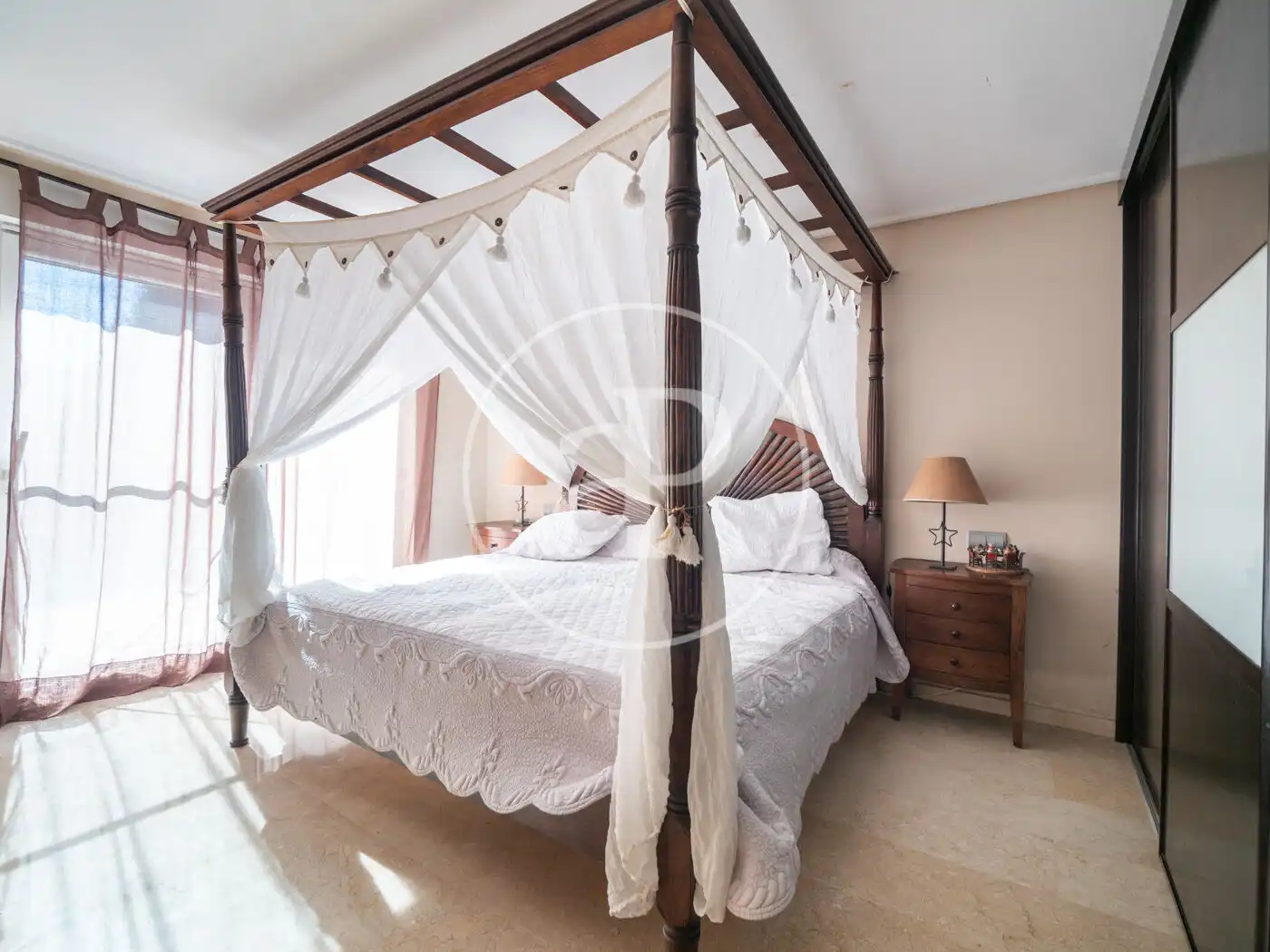 Habitación de Casa o chalet en venta en Gilet con Aire acondicionado, Calefacción y Jardín privado