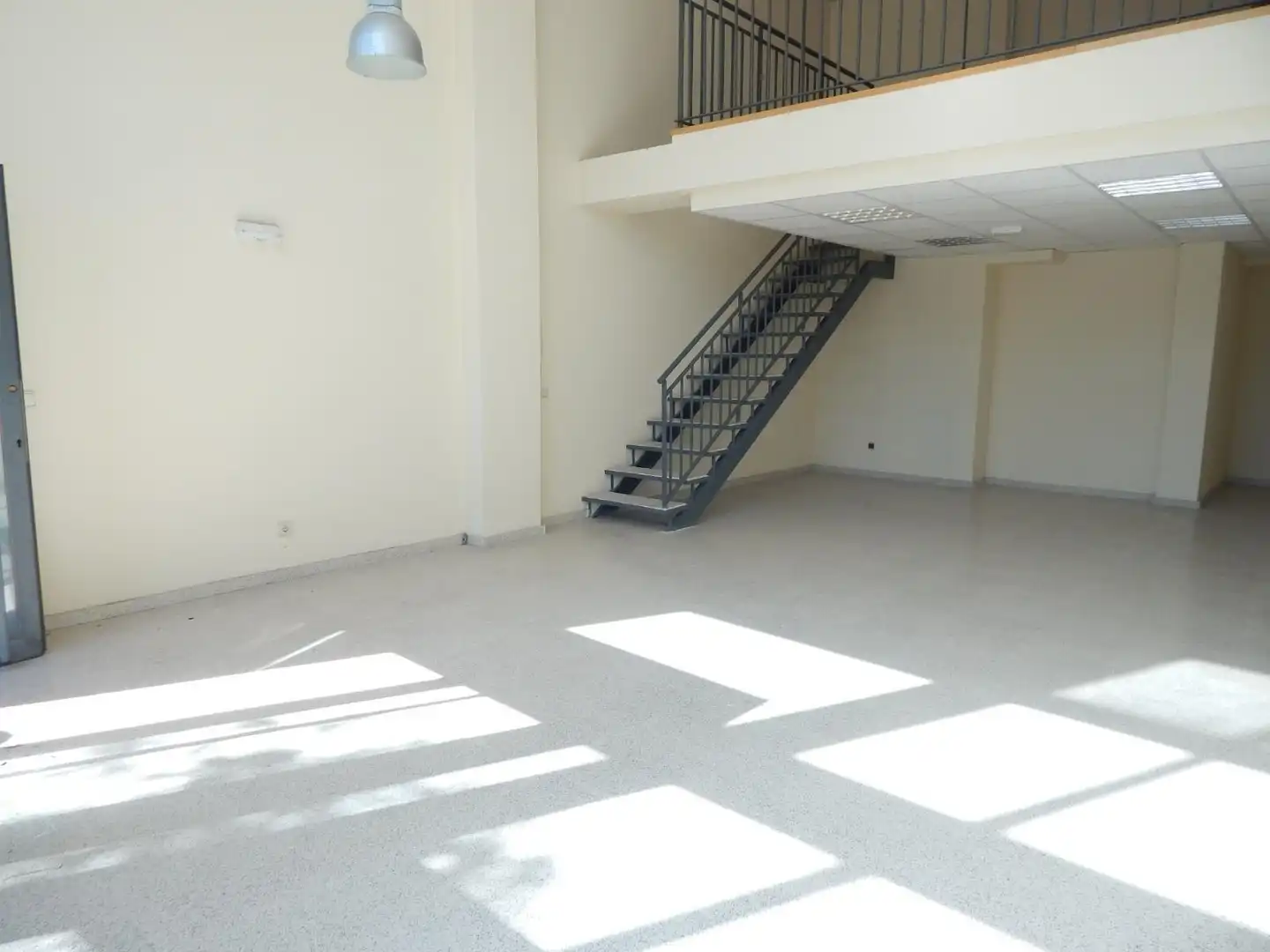 Commercial properties for rent in Ávila  with Air Conditioner