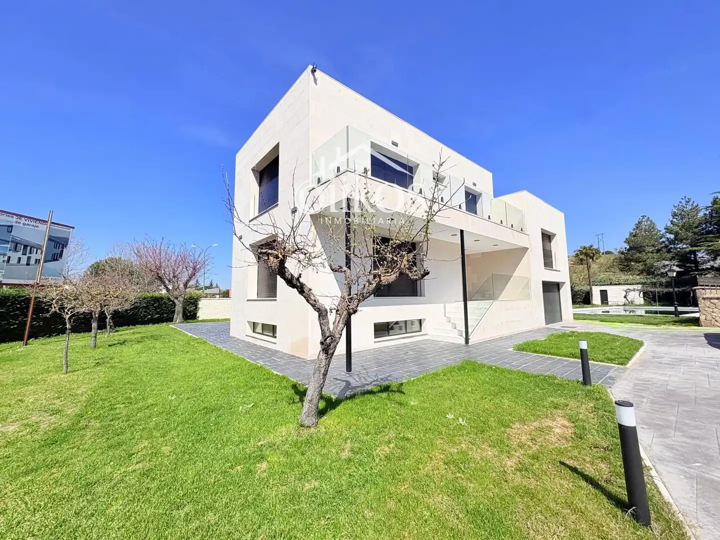 Chalet con terraza en venta en Villamayor, imagen 2