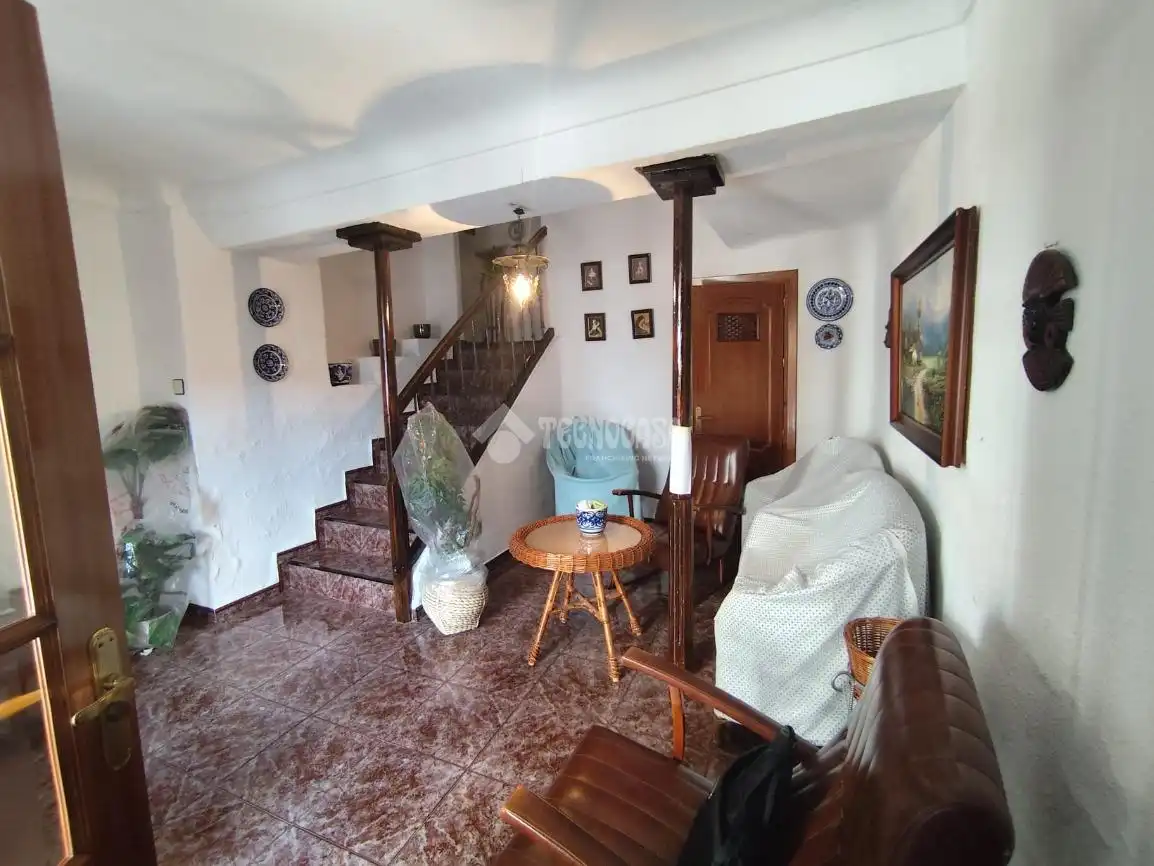 Casa adosada en venda a Valdepeñas de Jaén