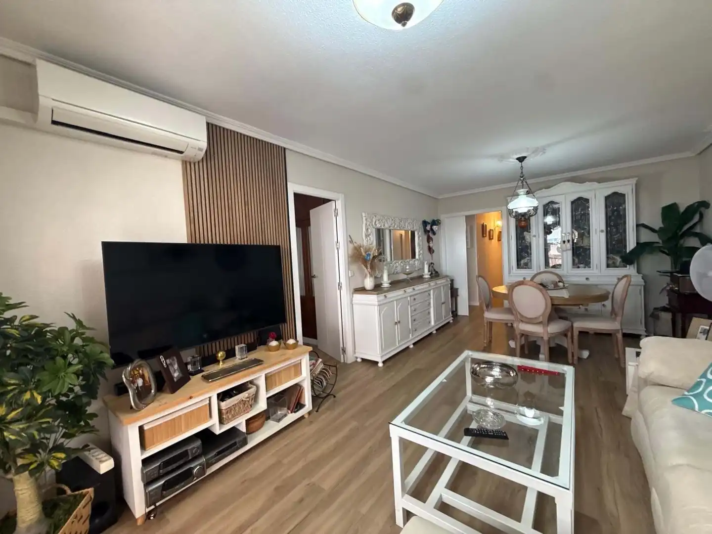 Wohnzimmer von Wohnung zum Verkauf in Benidorm mit Terrasse, Abstellraum und Möbliert