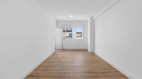 Foto 4 de Apartament en venda a Calle Maldonado, El Molino, Torrevieja