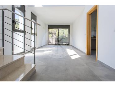 Maisonette mit Aufzug zur Miete in Centre - Sant Oleguer