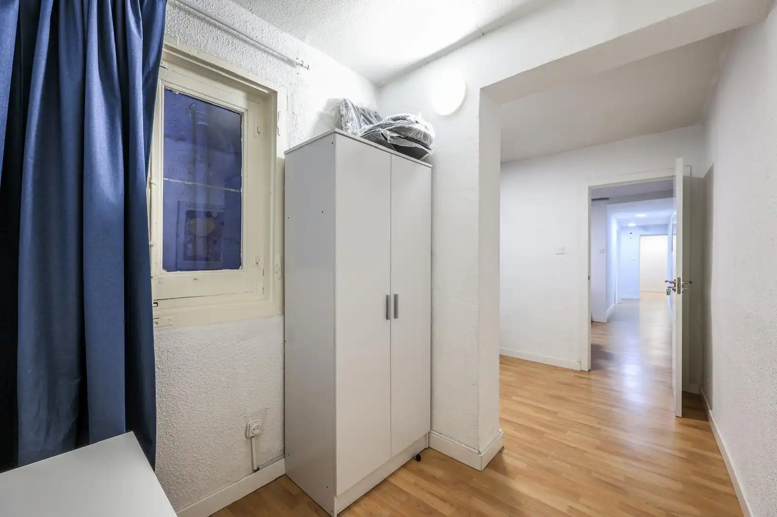 Piso en venta en Madrid con Calefacción y Amueblado