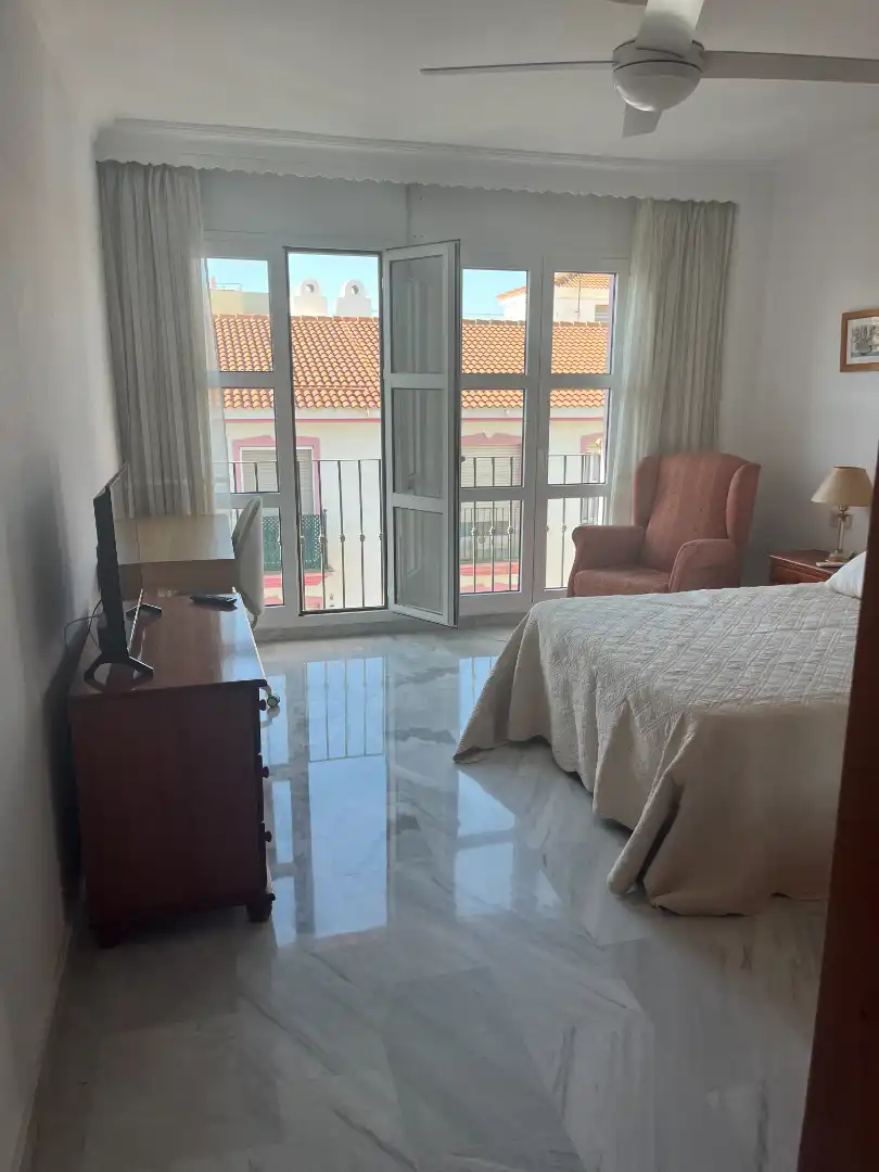 Schlafzimmer von Wohnung zur Miete in Málaga mit Möbliert, Ofen und Waschmaschine