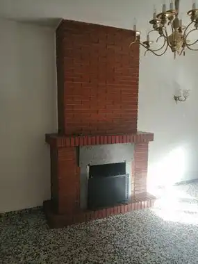 Wohnzimmer von Haus oder Chalet zur Miete in Yuncler mit Klimaanlage und Heizung