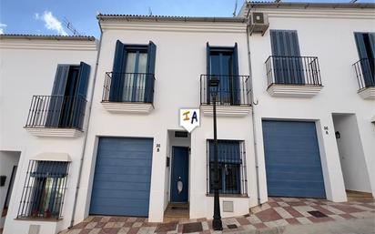 Vista exterior de Casa adosada en venda en Mollina amb Aire condicionat i Terrassa