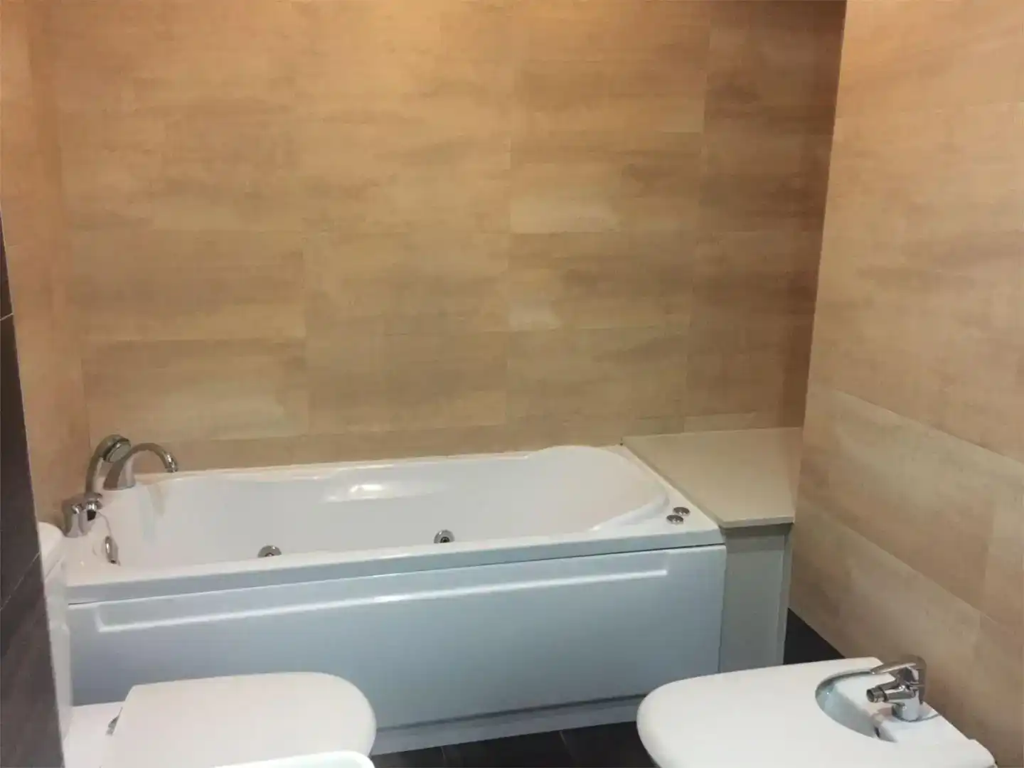 Baño de Piso en venta en Elche / Elx con Aire acondicionado y Piscina