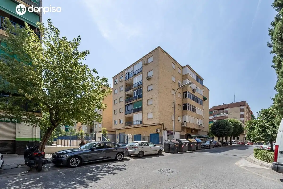 Exterior view of Flat for sale in Granada  with Heating and Terrace