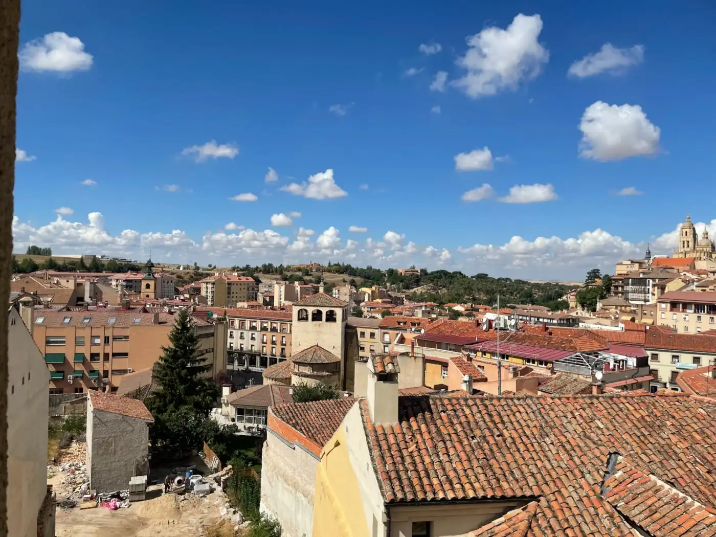 Vista exterior de Àtic en venda en Segovia amb Aire condicionat, Calefacció i Terrassa