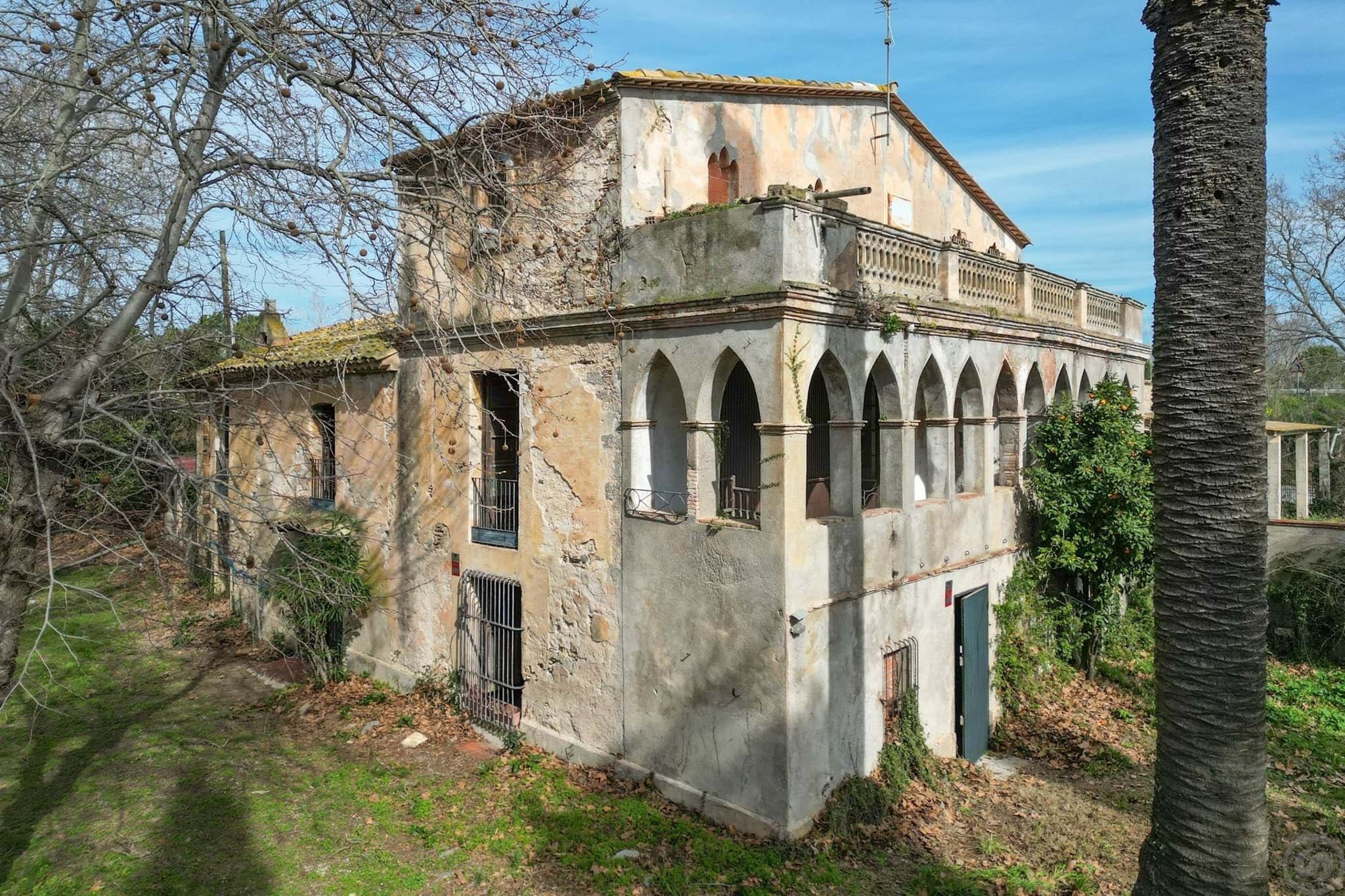 Vista exterior de Finca rústica en venta en Castelló d'Empúries con Trastero