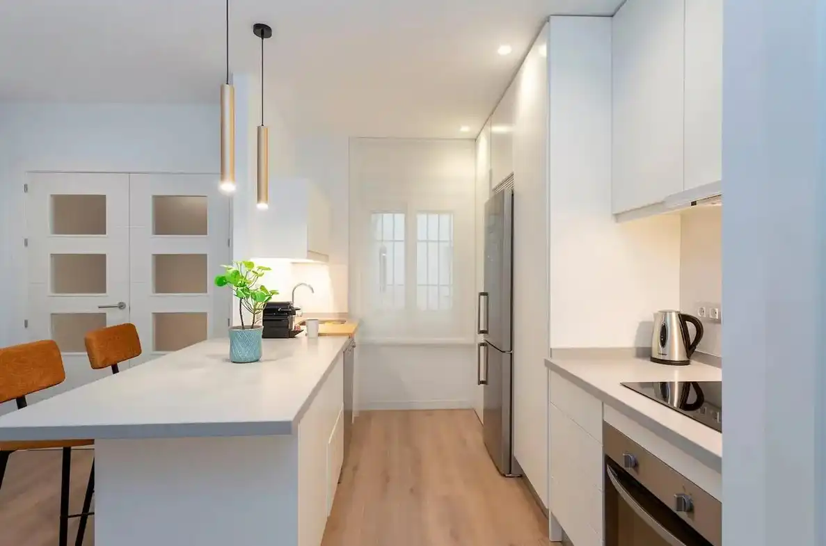 Cocina de Piso de alquiler en Cornellà de Llobregat con Aire acondicionado, Amueblado y TV