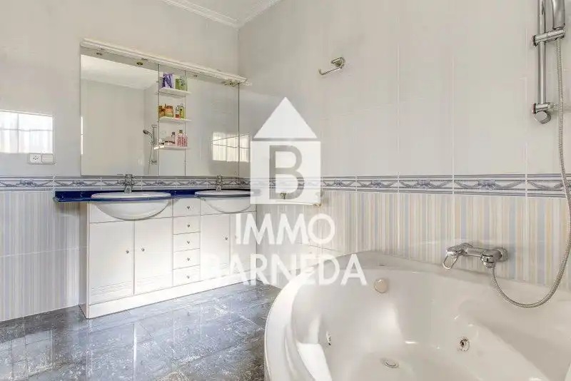 Casa o chalet en venta en Requesens, 125, Requesens