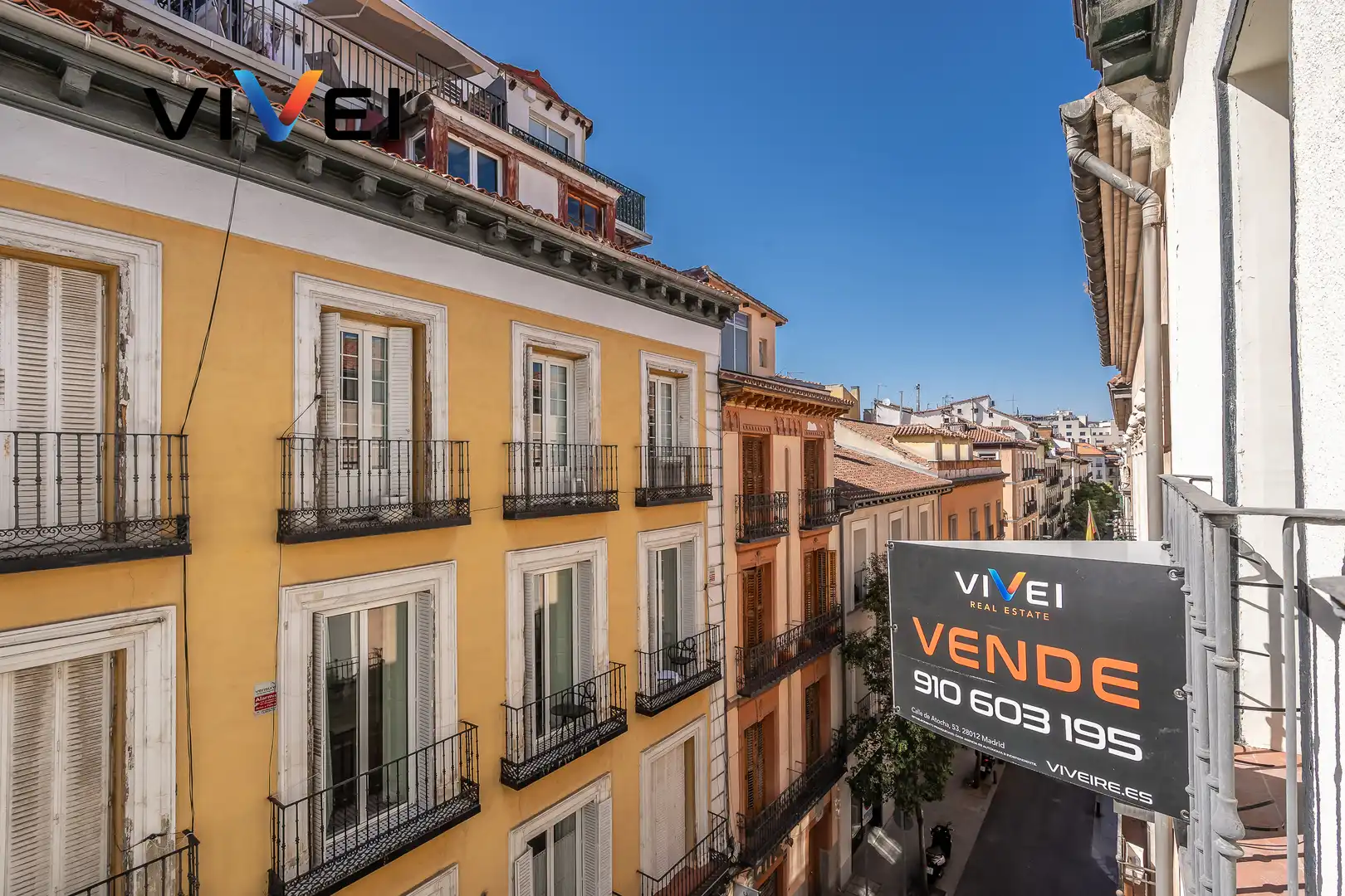 Vista exterior de Pis en venda en Madrid amb Calefacció i Balcó