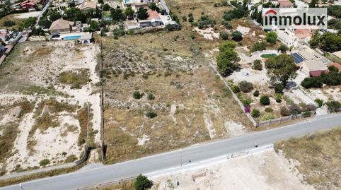 Parcela urbana de 1.261 m con 3.576 m adicionales en Valle del Sol