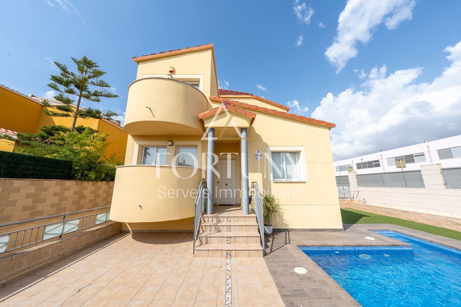 Exterior view of Houses for sale in Cambrils  with Air Conditioner, Storage room and Swimming Pool