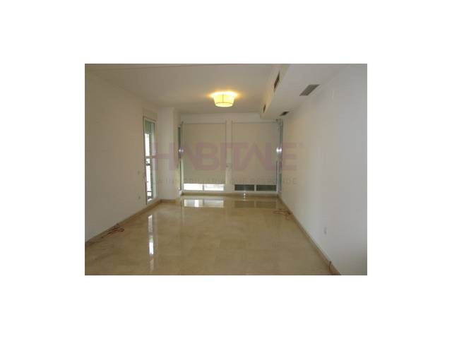 Piso en Alquiler en Calle Eolo en Mestalla