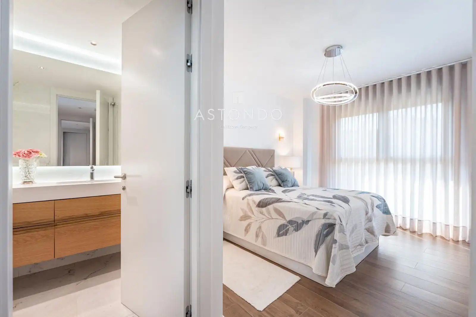 Schlafzimmer von Wohnung zur Miete in Madrid mit Klimaanlage, Heizung und Terrasse