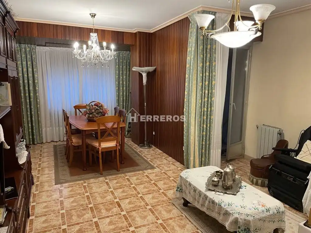 Piso con ascensor en venta en CIRIACO GARRIDO, imagen 2