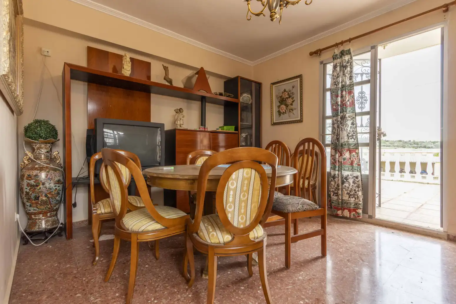Comedor de Casa o chalet en venta en Calles con Jardín privado, Terraza y Piscina