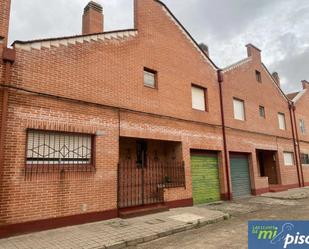 Exterior view of Single-family semi-detached for sale in Sardón de Duero  with Terrace and Balcony