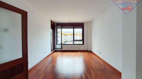 Foto 2 de Piso en venta en Entrambasaguas, Cantabria