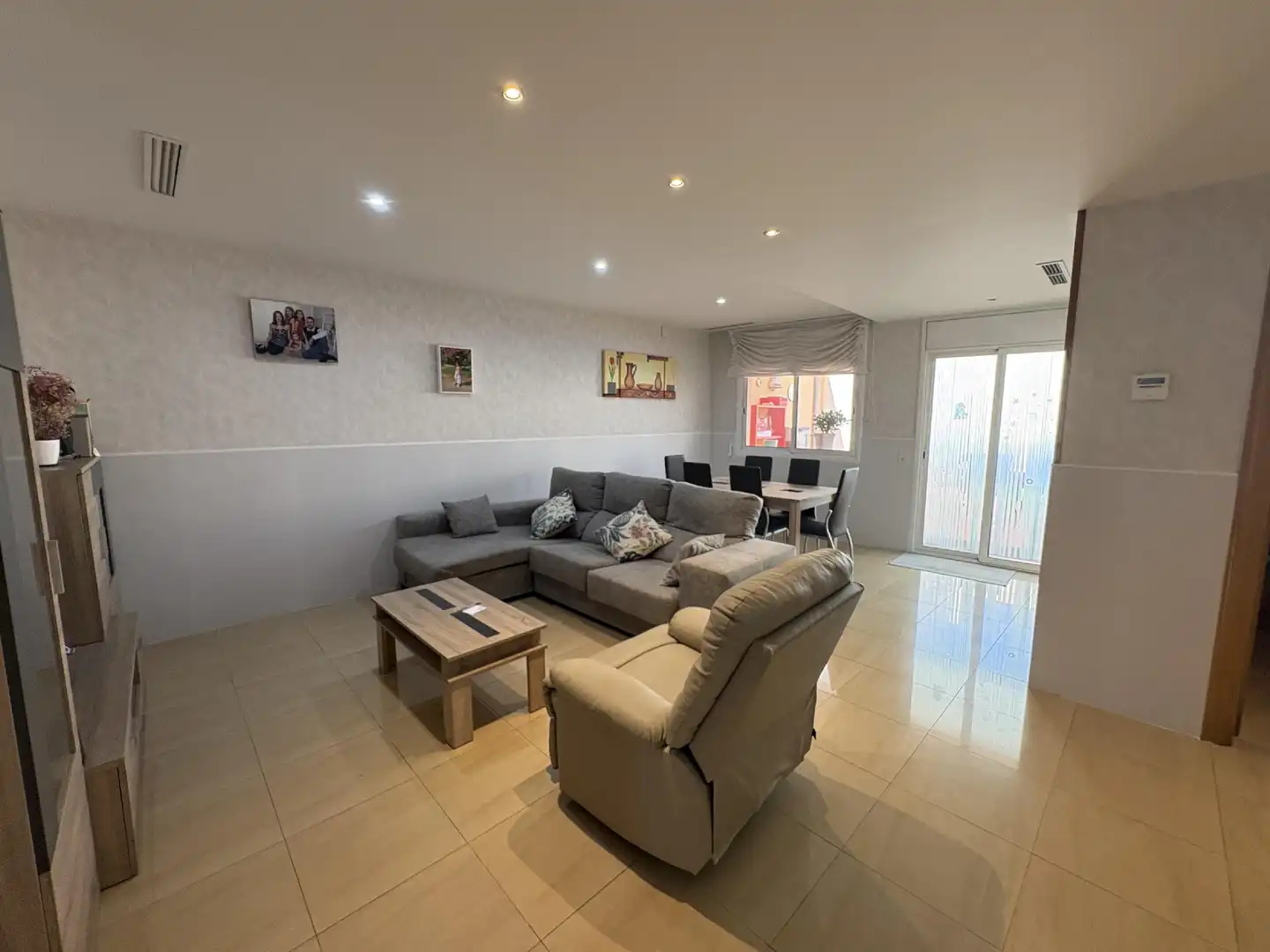 Sala d'estar de Planta baixa en venda en Sabadell amb Aire condicionat i Terrassa