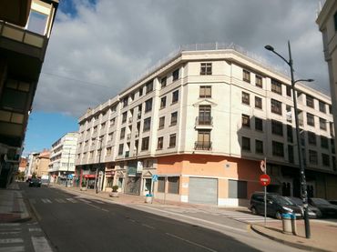 Pis amb balcó en venda a Calle Puentedey 1