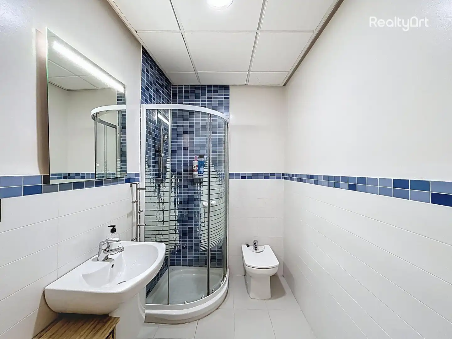 Baño de Piso en venta en Sevilla con Aire acondicionado, Calefacción y Balcón