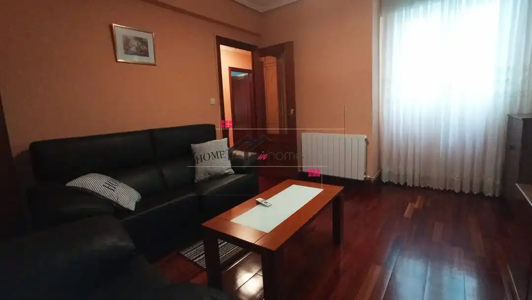 Sala de estar de Piso en venta en Barakaldo  con Calefacción y Amueblado
