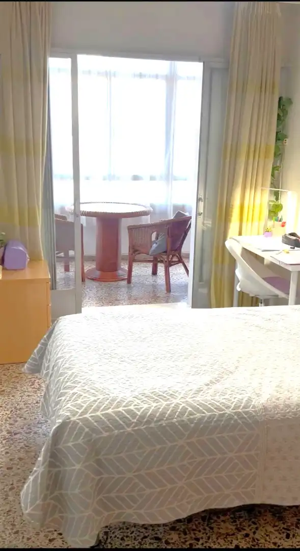 Bedroom of Flat for share in Murcia  with Air Conditioner, Heating and Furnished