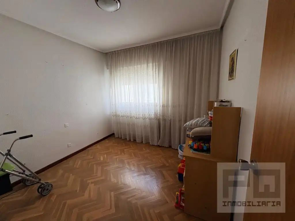 Schlafzimmer von Wohnung zur Miete in Las Navas del Marqués 