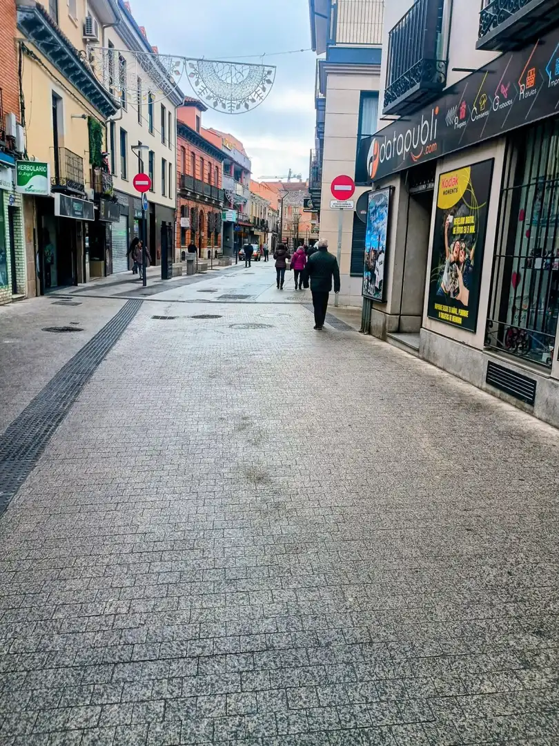 Außenansicht von Wohnung zum Verkauf in Alcalá de Henares mit Klimaanlage, Heizung und Terrasse
