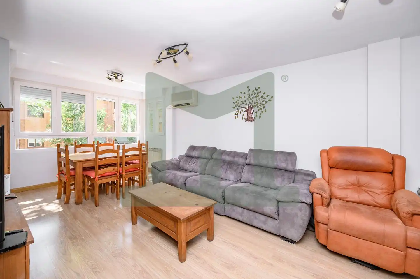 Living room of Flat for sale in San Fernando de Henares  with Air Conditioner, Heating and Storage room