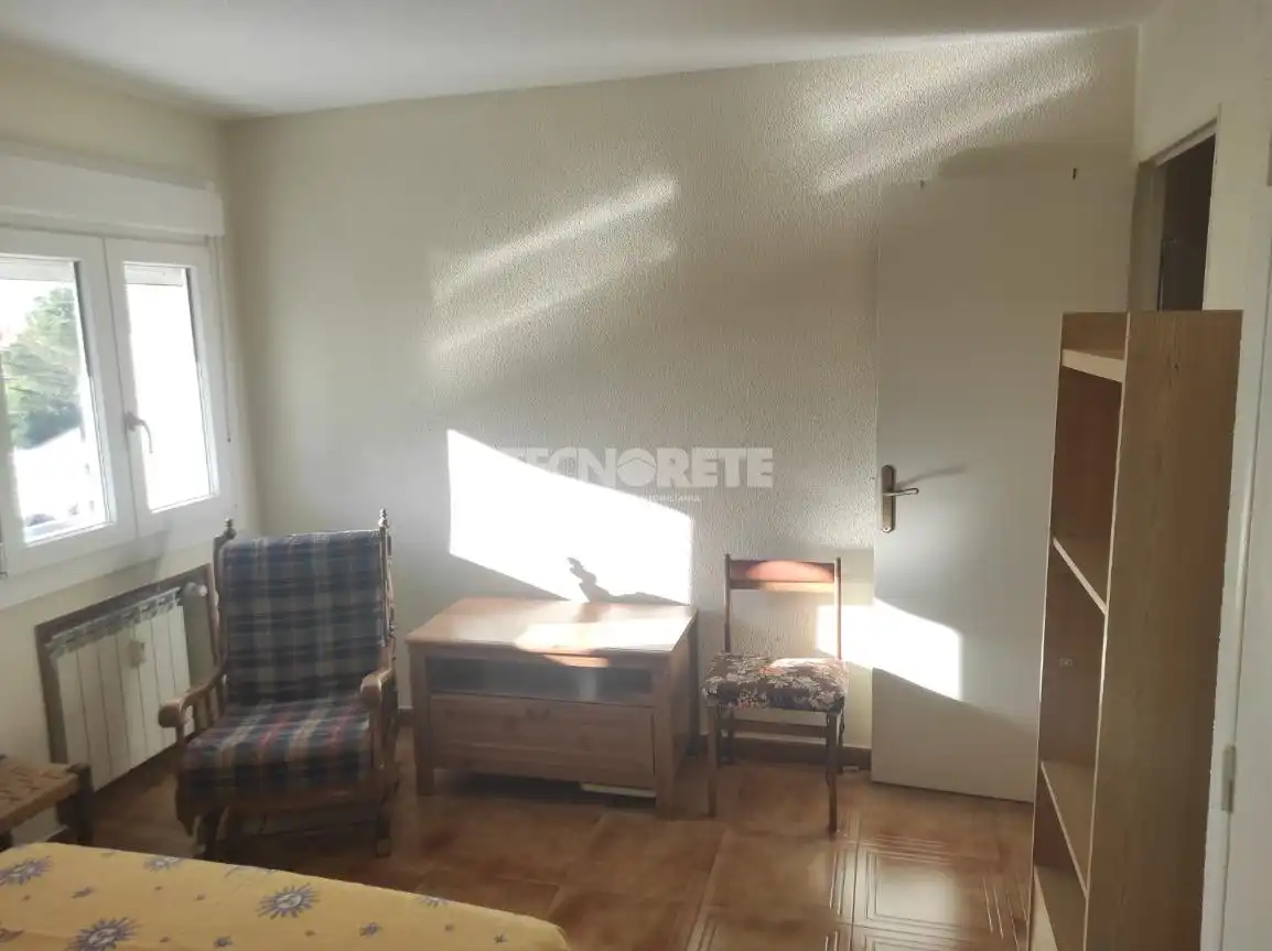 Habitación de Piso en venta en Guadalajara con Terraza y Trastero
