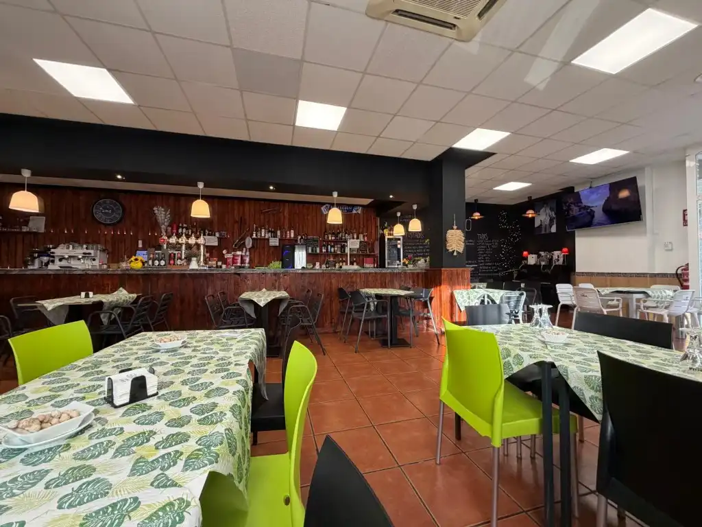 Business premises to rent in Calle Andernos Les Bains, imagen 31