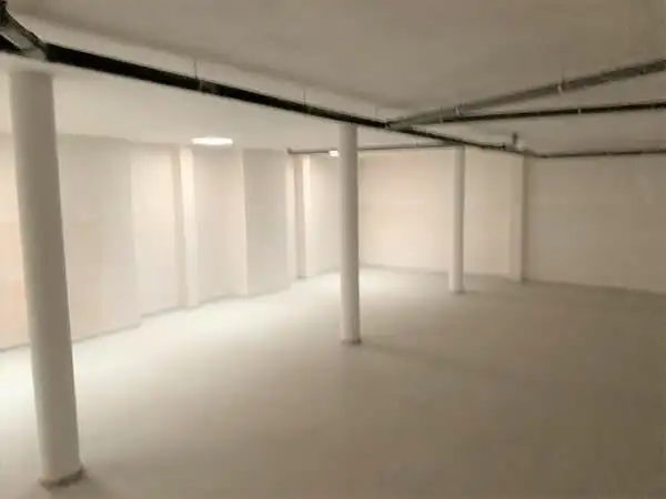 Local comercial en alquiler en C/ Doctor Castoviejo, imagen 7