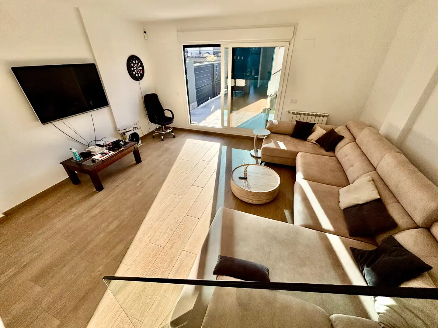 Sala d'estar de Casa adosada en venda en Mutxamel amb Aire condicionat, Calefacció i Jardí privat