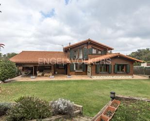 Vista exterior de Casa o xalet en venda en Seva amb Aire condicionat, Calefacció i Jardí privat