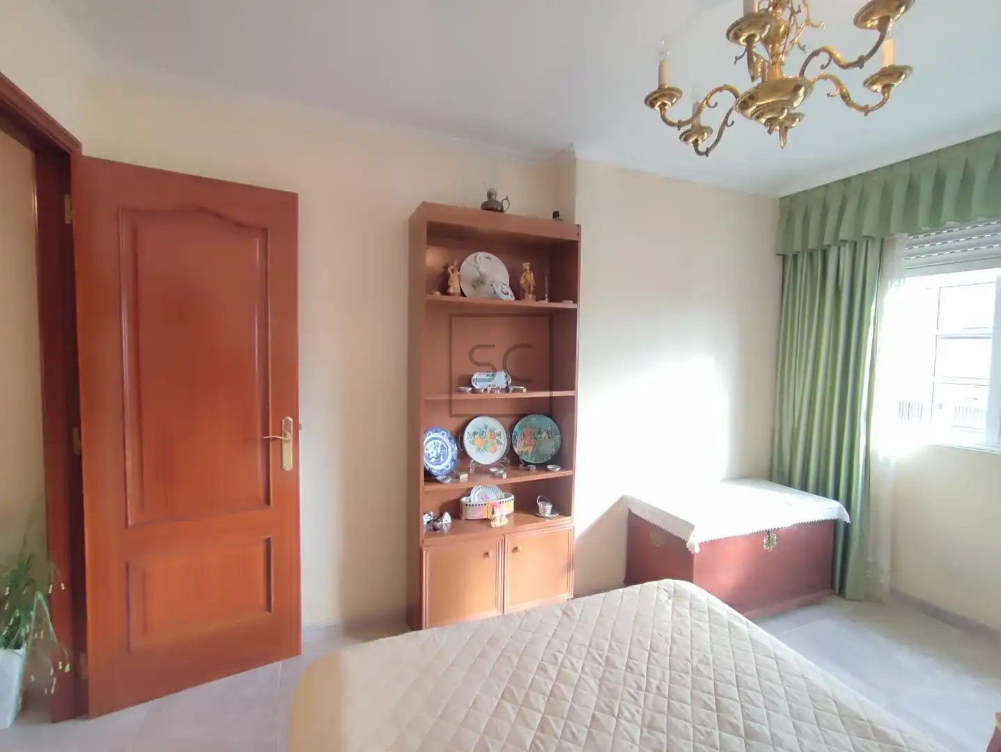 Schlafzimmer von Einfamilien-Reihenhaus zum Verkauf in Ares mit Terrasse, Abstellraum und Möbliert